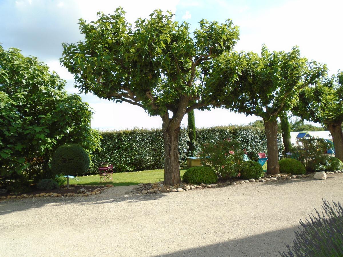 Gite Les Feuilles De Chene Villa Carpentras Luaran gambar