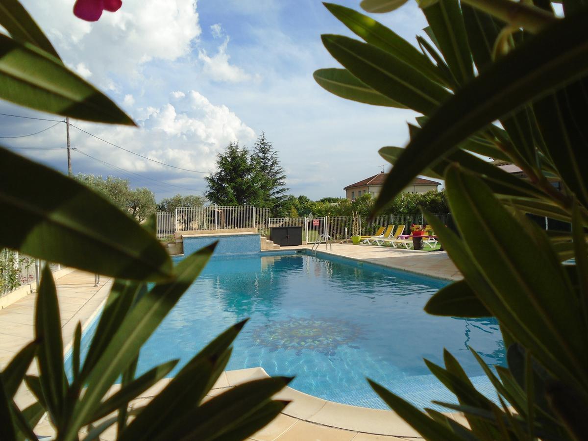 Gite Les Feuilles De Chene Villa Carpentras Luaran gambar