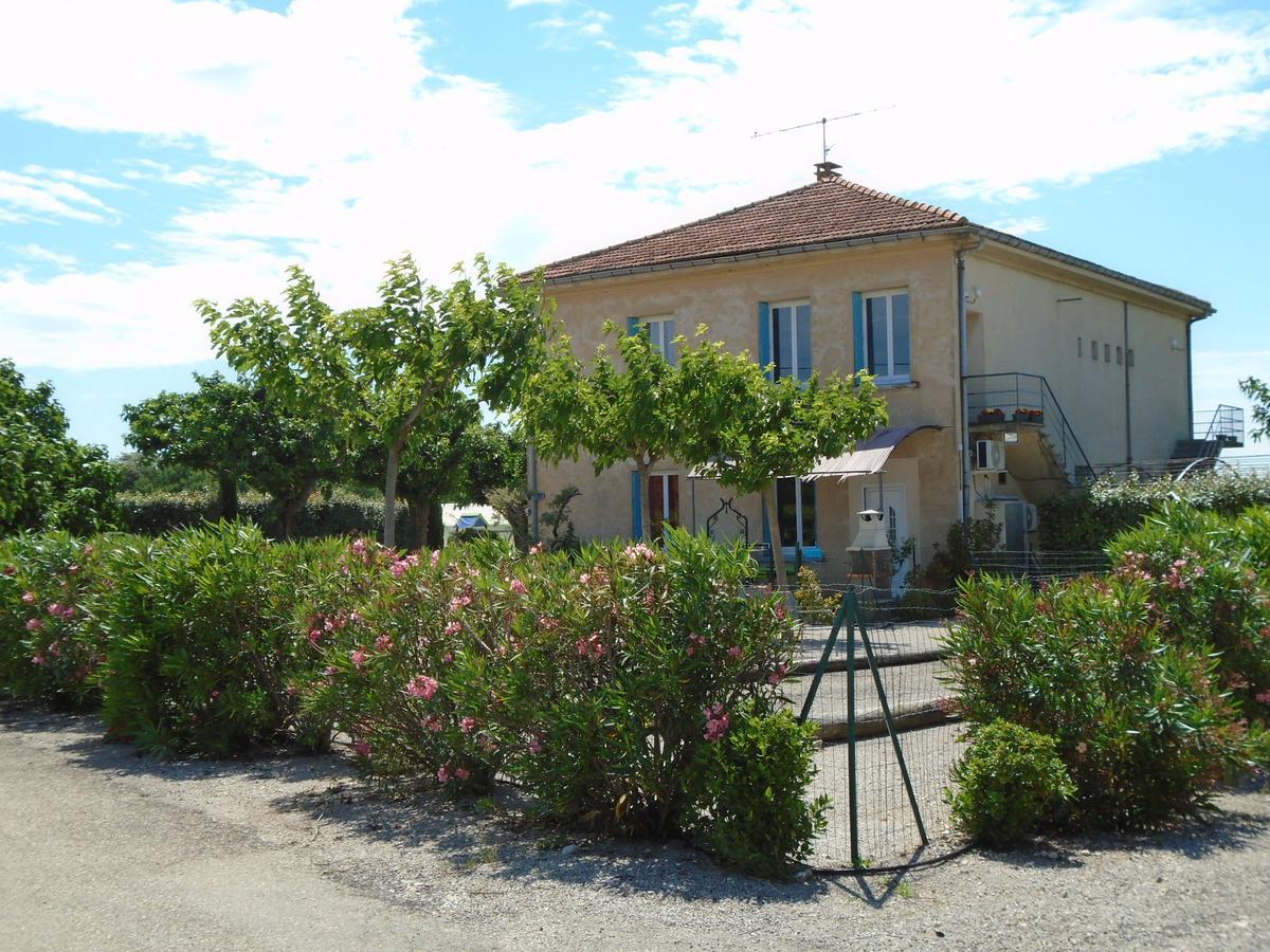 Gite Les Feuilles De Chene Villa Carpentras Luaran gambar